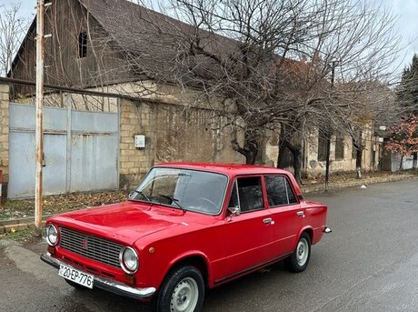 LADA (VAZ) 21011 1985