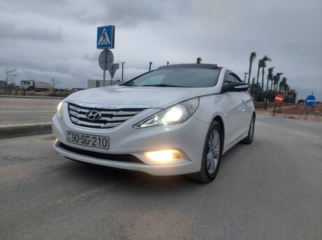 Hyundai Sonata 2010