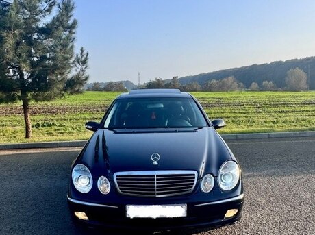 Mercedes E 320