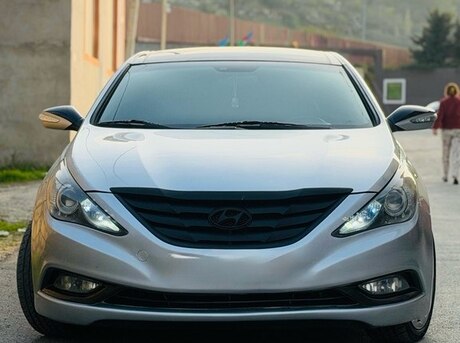 Hyundai Sonata 2011