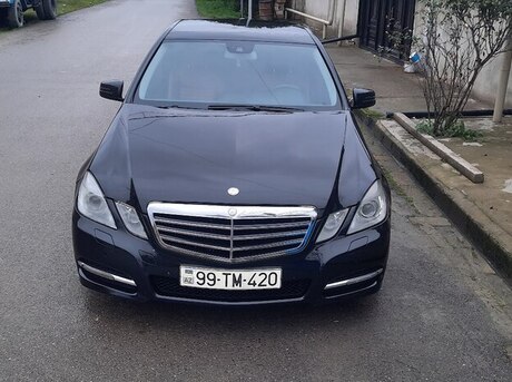 Mercedes E 200 2012