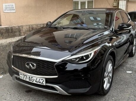Infiniti QX30
