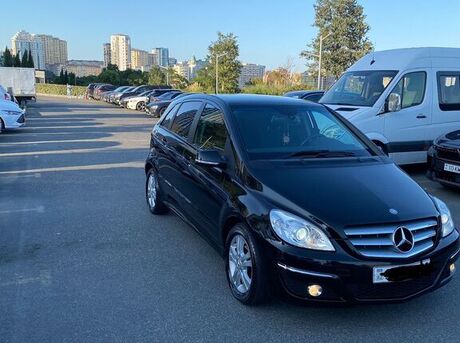 Mercedes B 180 2011