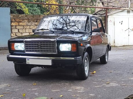 LADA (VAZ) 2107