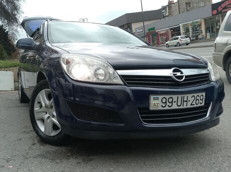 Opel Astra 2010