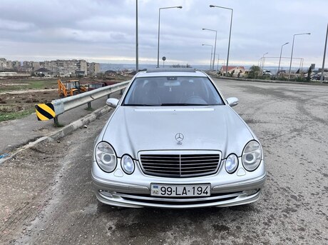 Mercedes E 320