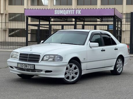 Mercedes C 240