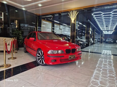 BMW 528