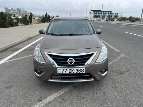 Nissan Versa 2017