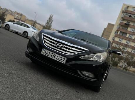 Hyundai Sonata 2010