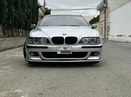 BMW 523