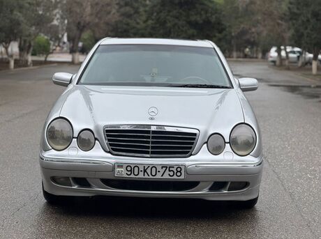 Mercedes E 320