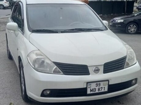 Nissan Tiida 2008