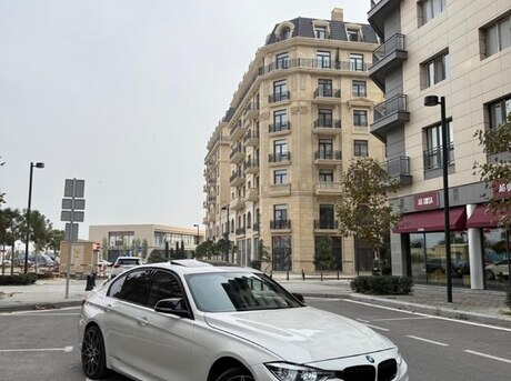 BMW 328 2015