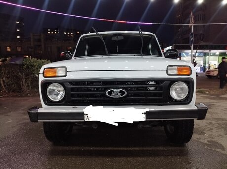 LADA (VAZ) Niva 2015