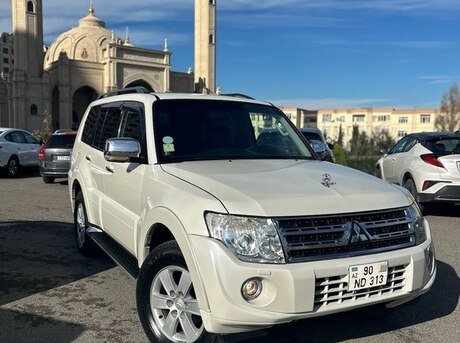 Mitsubishi Pajero 2008
