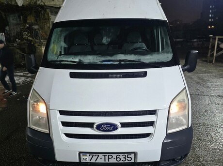 Ford Transit 2011