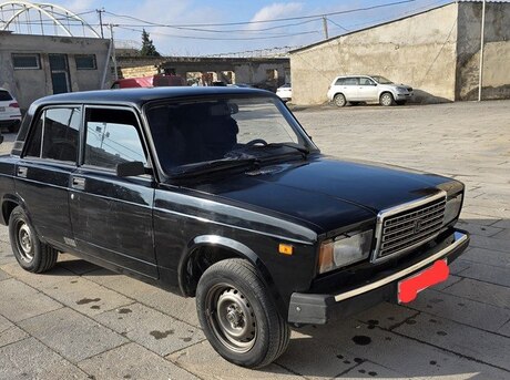 LADA (VAZ) 2107 2011