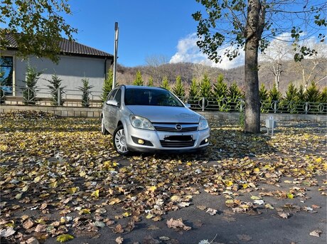 Opel Astra 2007