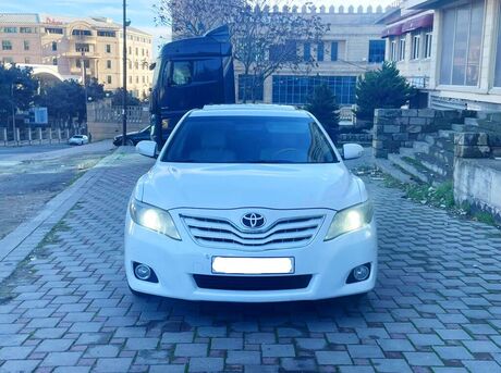 Toyota Camry 2011