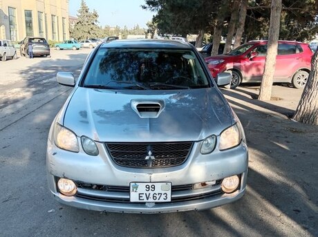 Mitsubishi Airtrek 2003