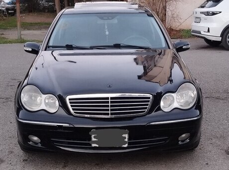 Mercedes C 230