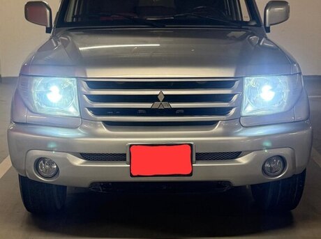 Mitsubishi Pajero io