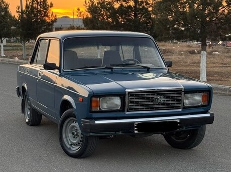 LADA (VAZ) 2107