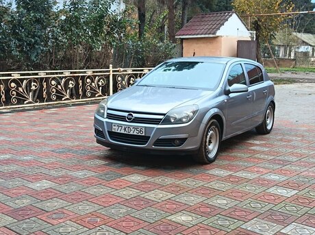 Opel Astra 2004