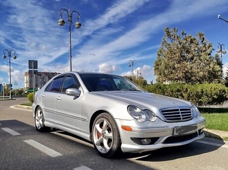Mercedes C 230