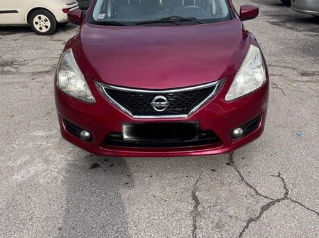 Nissan Tiida 2013