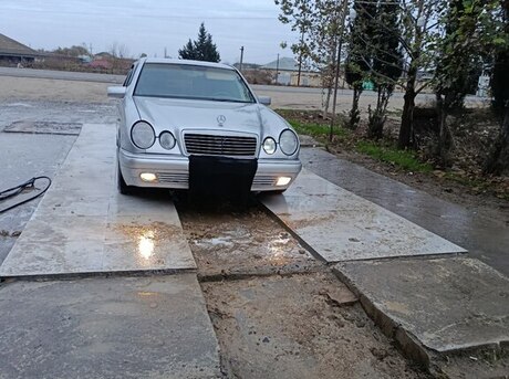 Mercedes E 220 1997