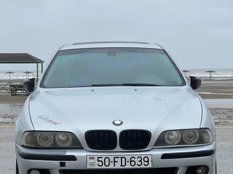 BMW 523