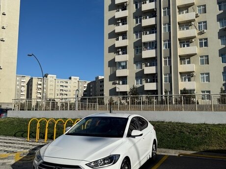 Hyundai Avante 2015