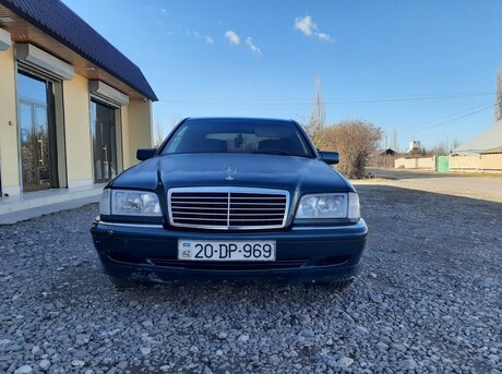 Mercedes C 180