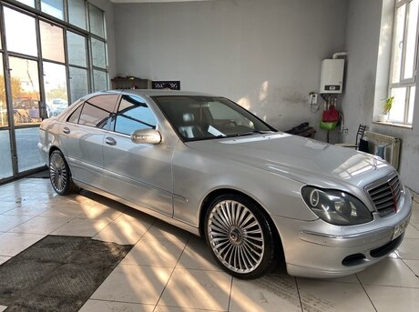 Mercedes S 500