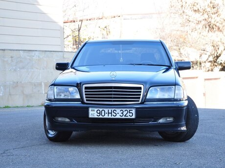 Mercedes C 200