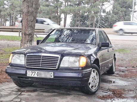 Mercedes 230 E 1990
