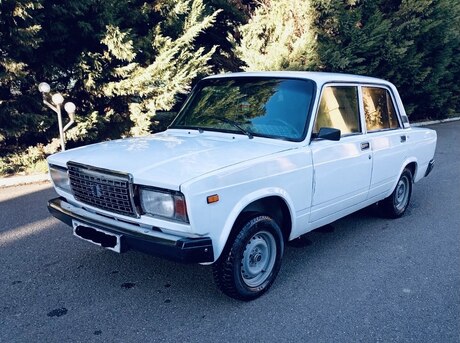 LADA (VAZ) 2107