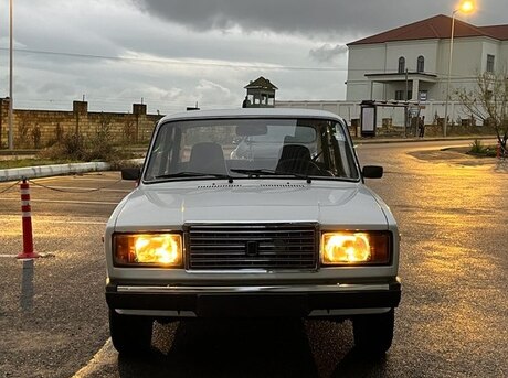LADA (VAZ) 2107