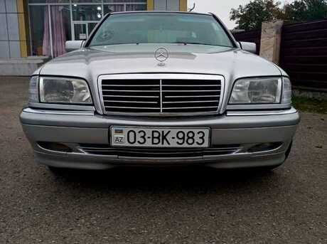 Mercedes C 240