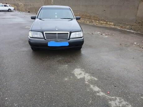 Mercedes C 220