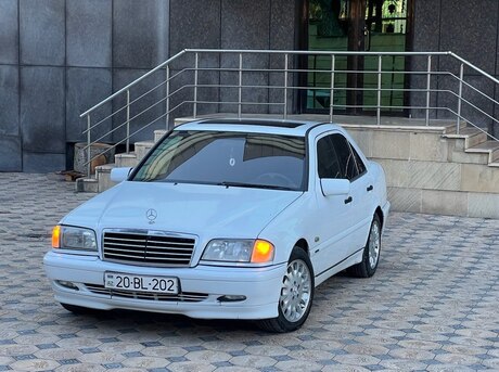 Mercedes C 220
