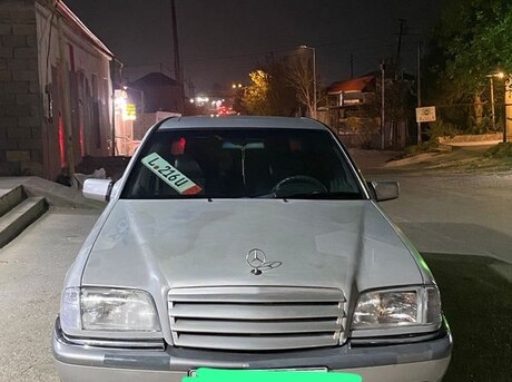 Mercedes C 220