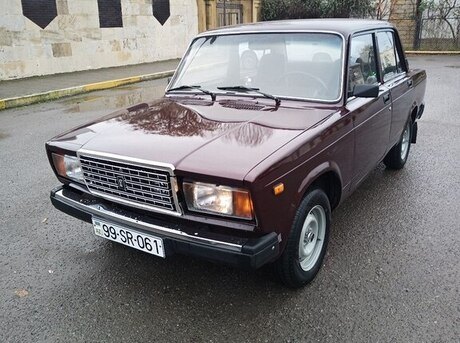 LADA (VAZ) 2107