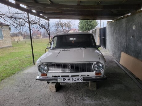 LADA (VAZ) 21011