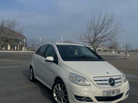 Mercedes B 180 2011