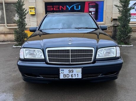 Mercedes C 200