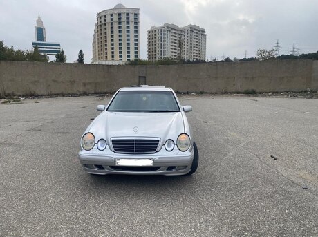 Mercedes E 280