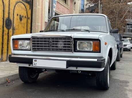 LADA (VAZ) 2107